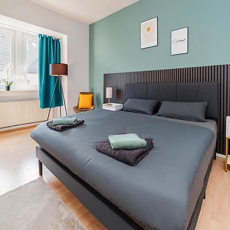 Smart Home - Essen - Perfect For 5 Guests! Central - Balcony - Netflix - Free Parking Zone מראה חיצוני תמונה
